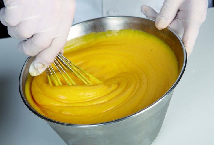 Chef Massari svela il trucco della crema pasticcera
