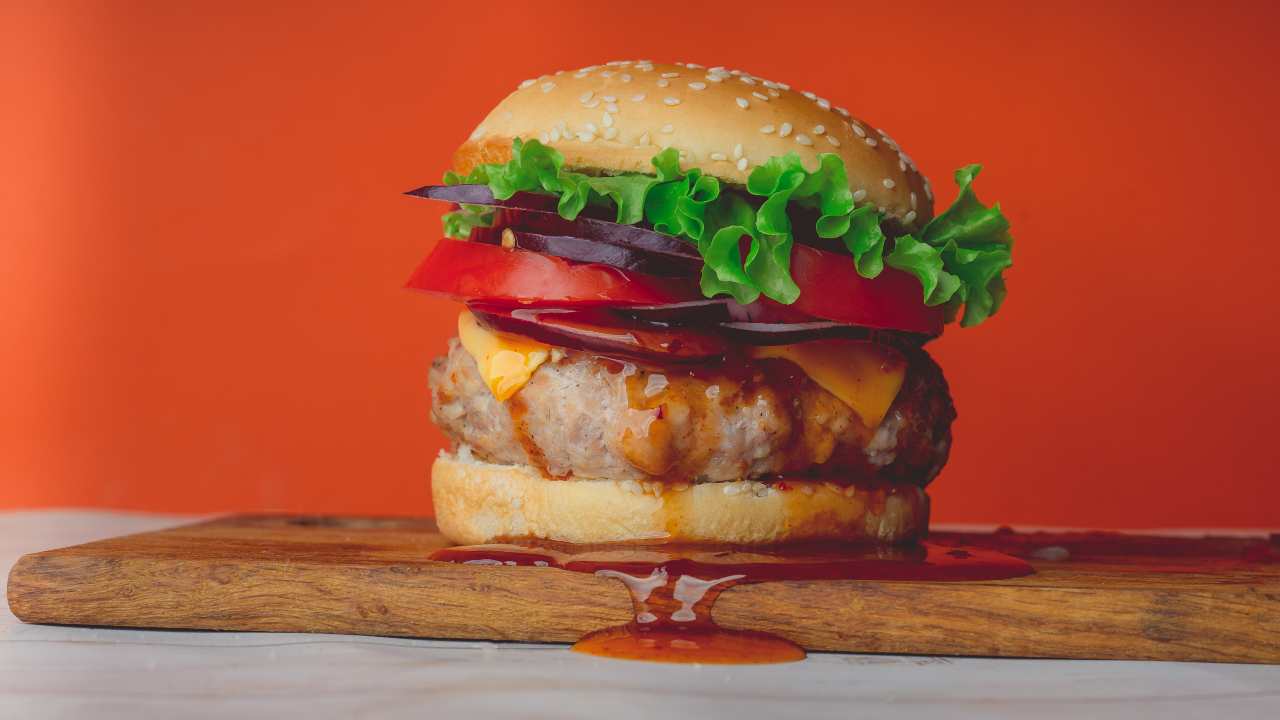 La ricetta dello Smash Burger di Bastianich