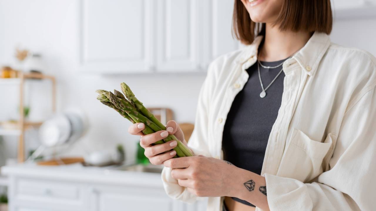 Cuocere gli asparagi in forno