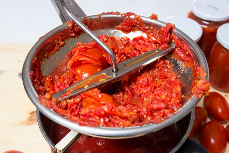 salsa pomodoro preparazione