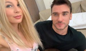 Damiano Carrara con la moglie