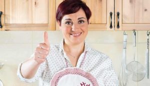 Benedetta Rossi spiega la ricetta per la schiacciata