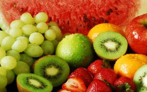 Uova di insetti nella frutta