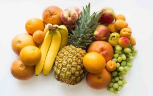 Frutta, come riconoscere quella che non va mangiata