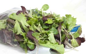 L'insalata in busta fa realmente male?