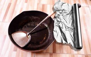 Ridare vita alle padella incrostate